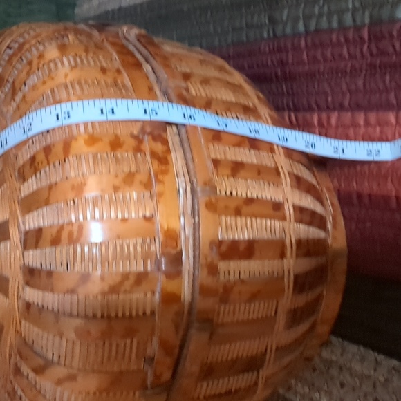 Large vintage woven Asian sewing basket - Picture 4 of 12